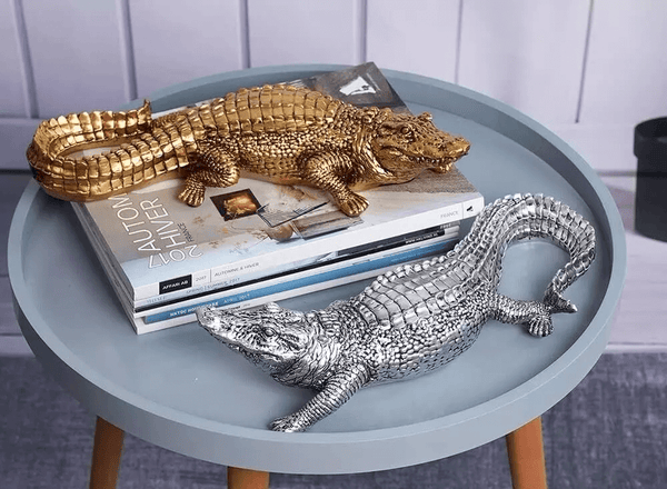 Crocodile silicone mold for resin, soap, plaster, and candle crafts, shown with finished figure for reference.


