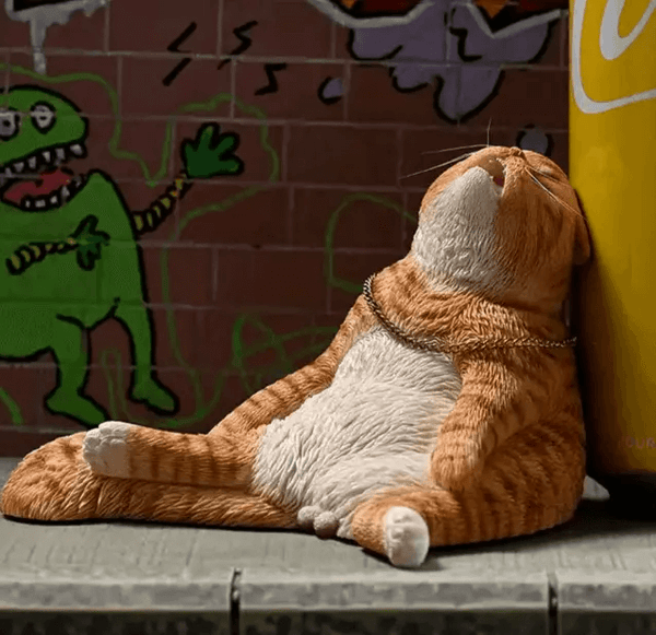  Drunk cat silicone mold with liquor bottle, ideal for resin, plaster, and candle casting.

