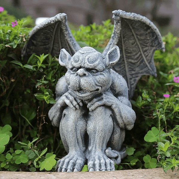 Gargoyle silicone mold for creating fantasy sculptures with resin, plaster, soap, or candle wax. Perfect for Halloween props and gothic décor.

